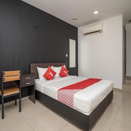 Oyo 1167 Rest And Go Hotel Klang Exteriér fotografie