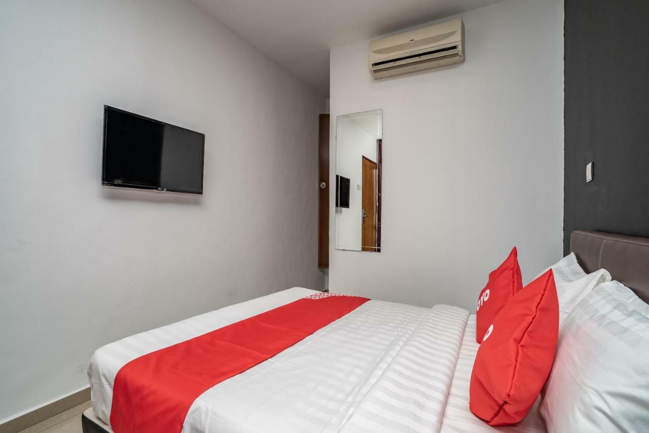 Oyo 1167 Rest And Go Hotel Klang Exteriér fotografie