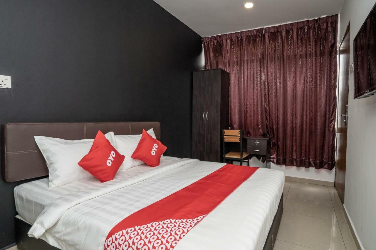 Oyo 1167 Rest And Go Hotel Klang Exteriér fotografie