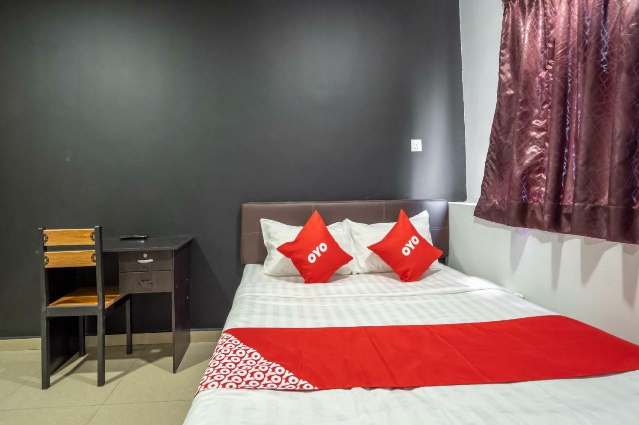 Oyo 1167 Rest And Go Hotel Klang Exteriér fotografie