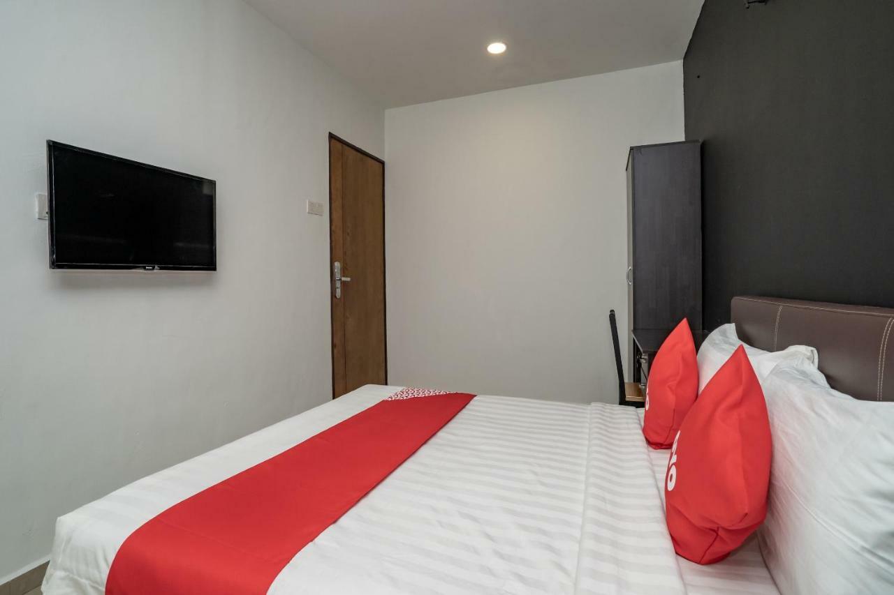 Oyo 1167 Rest And Go Hotel Klang Exteriér fotografie