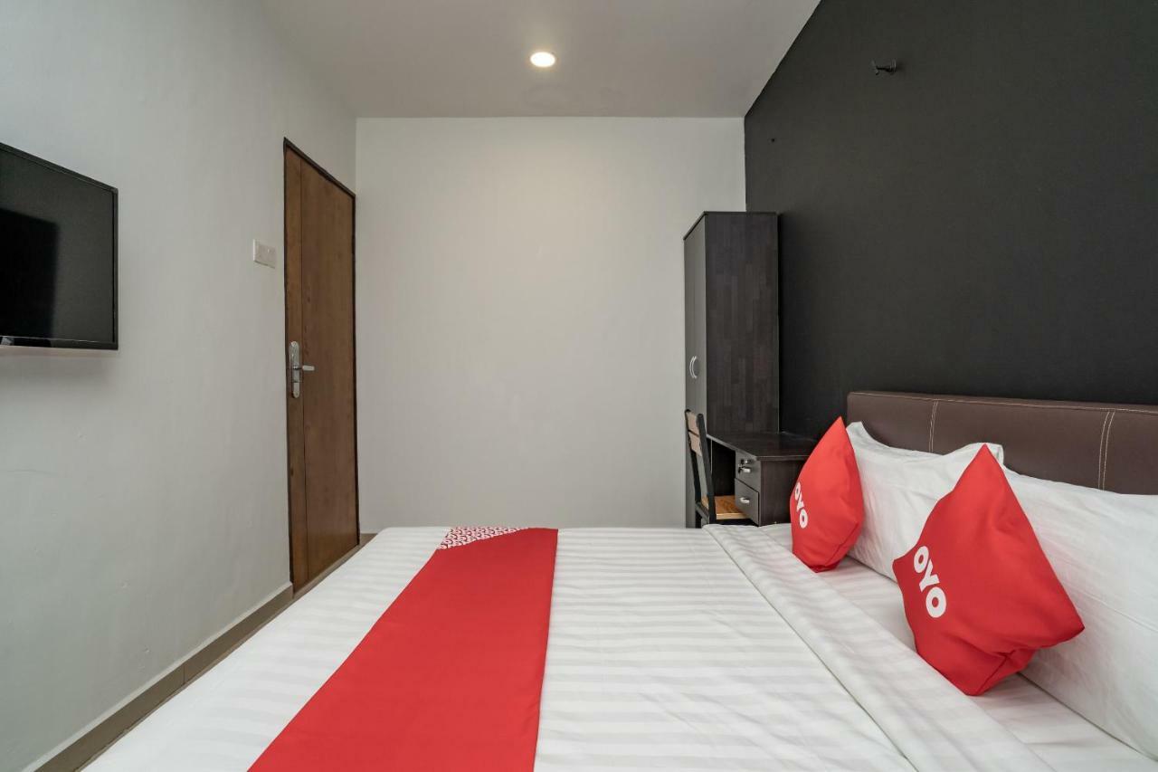 Oyo 1167 Rest And Go Hotel Klang Exteriér fotografie