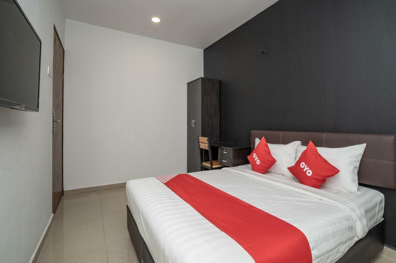 Oyo 1167 Rest And Go Hotel Klang Exteriér fotografie