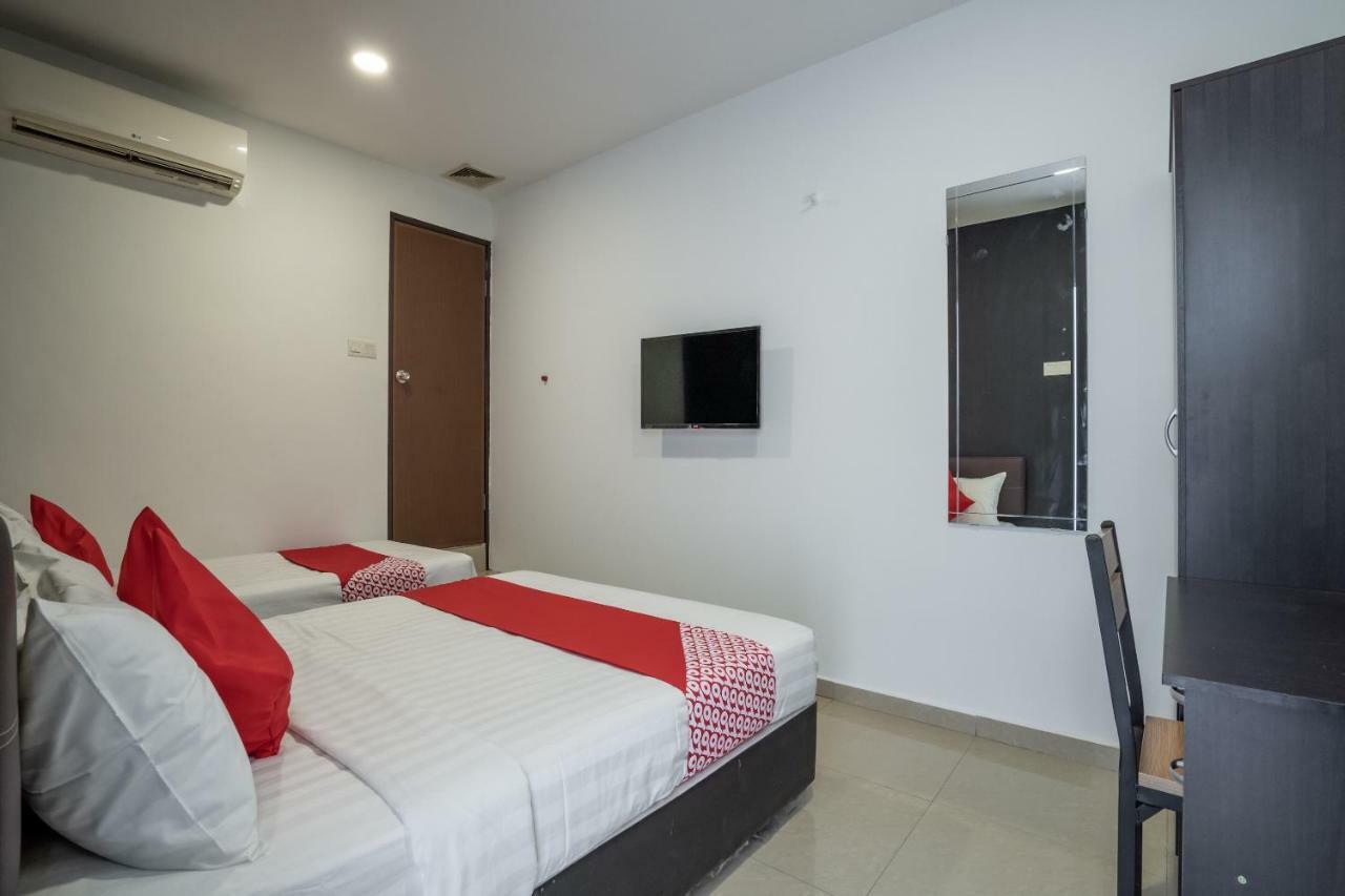 Oyo 1167 Rest And Go Hotel Klang Exteriér fotografie