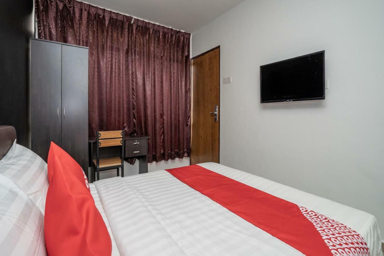 Oyo 1167 Rest And Go Hotel Klang Exteriér fotografie